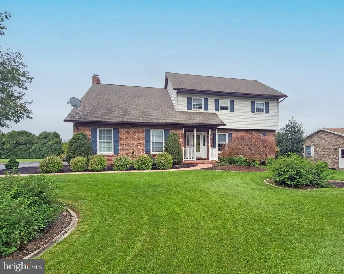19 Obsidian Dr, Chambersburg, PA 17202 - #1