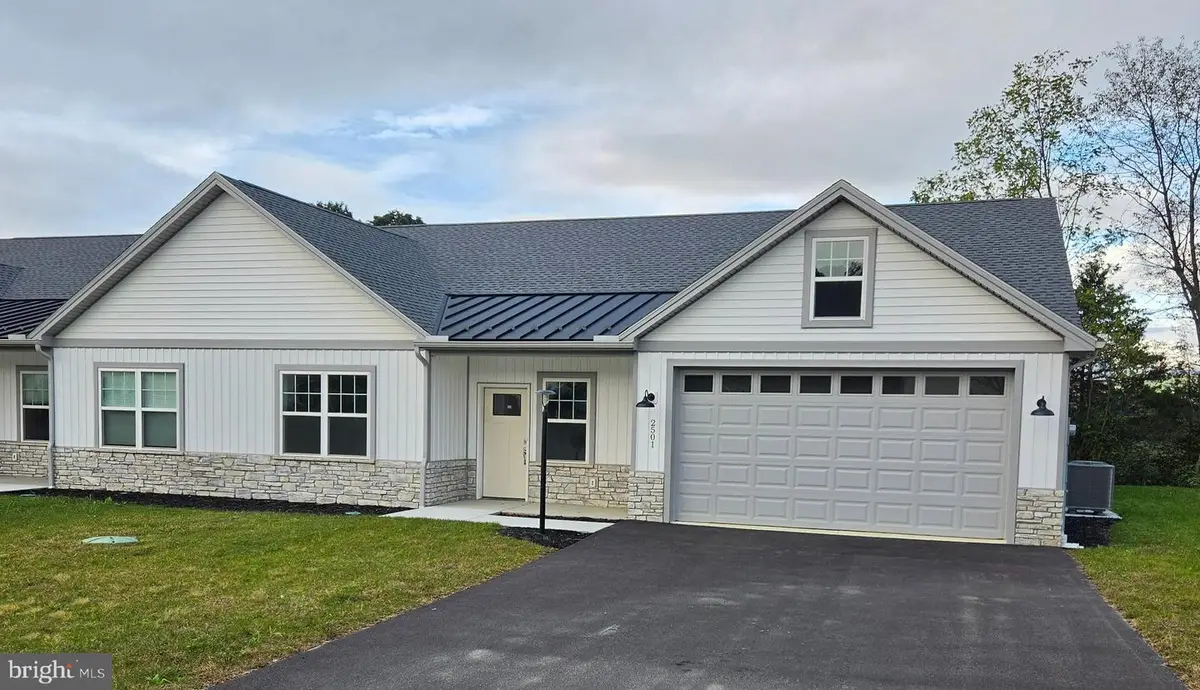 2501 Echo Springs Rd, Chambersburg, PA 17202 - #1