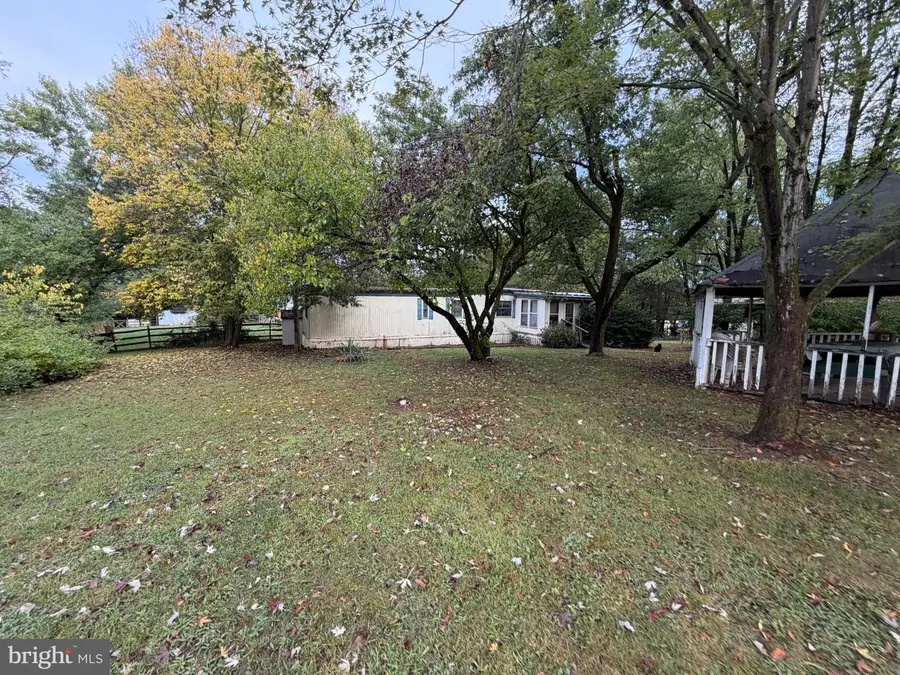 5844 Debbie Ln, Greencastle, PA 17225 - #2