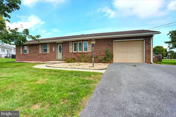 9140 Tea Dr, MERCERSBURG, PA 17236