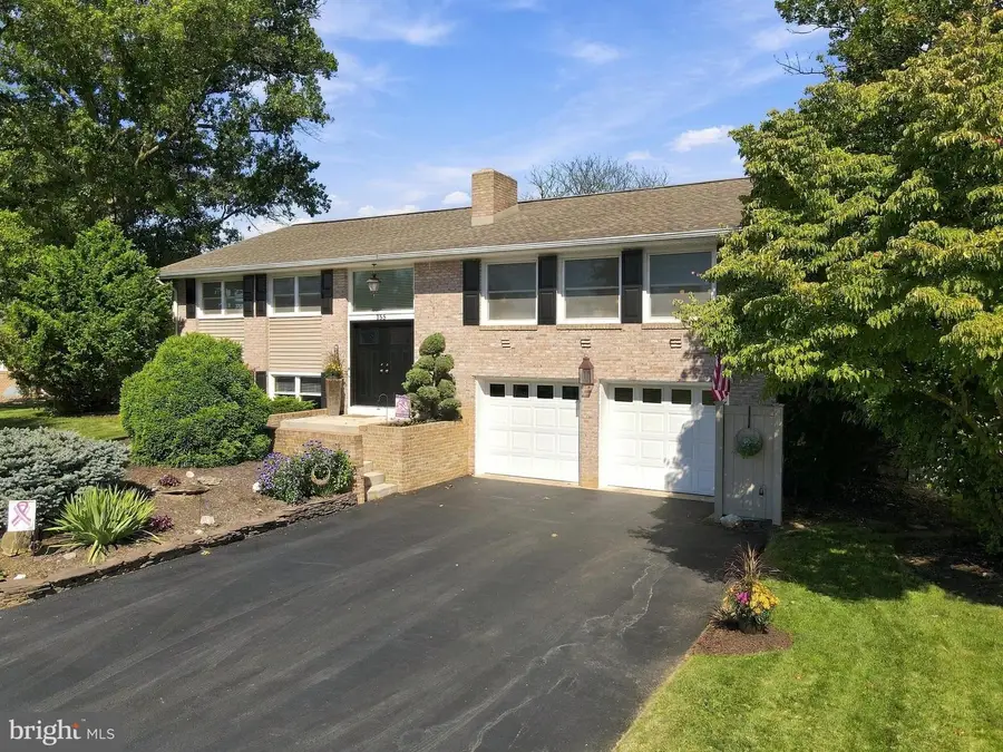 155 Harvest Ln, Chambersburg, PA 17202 - #2