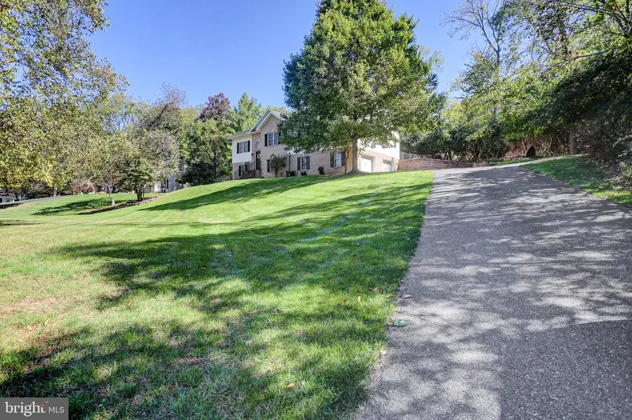 11070 Old Forge Rd, Waynesboro, PA 17268 - #2