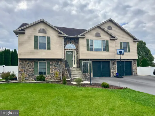 203 Grayson Cir, SHIPPENSBURG, PA 17257