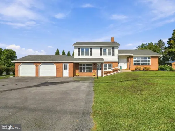 12121 Williamsport Pike, GREENCASTLE, PA 17225