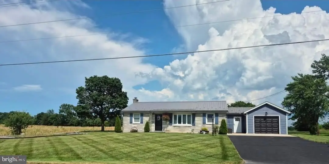 12498 Fort Loudon Rd, Mercersburg, PA 17236 - #1