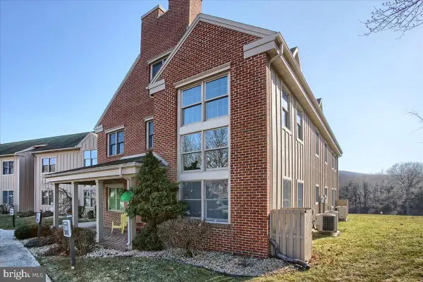 13840 Pond View Lane Ln W, MERCERSBURG, PA 17236