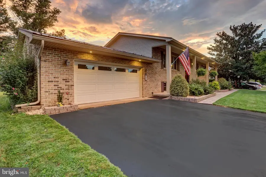 130 Park Pl W, Shippensburg, PA 17257 - #2