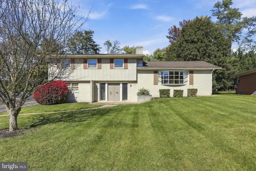 311 Terrace Dr, Fayetteville, PA 17222 - #3