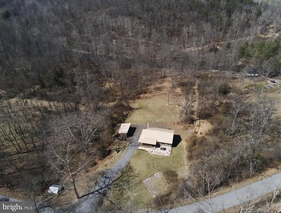 1451 Licking Creek Rd, Big Cove Tannery, PA 17212 - Image #3