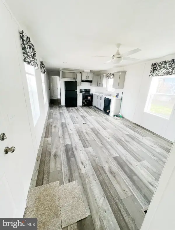 2 Cloverleaf Court, MCCONNELLSBURG, PA 17233