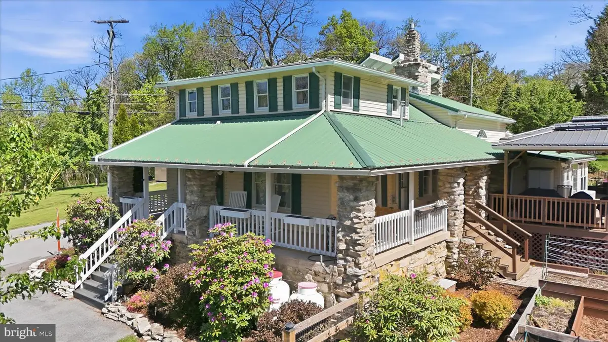 216 Aughwick Rd, McConnellsburg, PA 17233 - #1