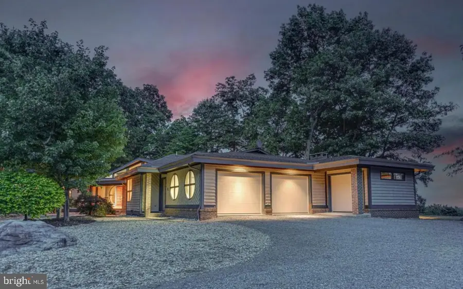 349 Lucas Rd, Warfordsburg, PA 17267 - #2