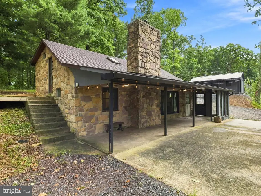 198 S Mountain Top Dr, McConnellsburg, PA 17233 - #2