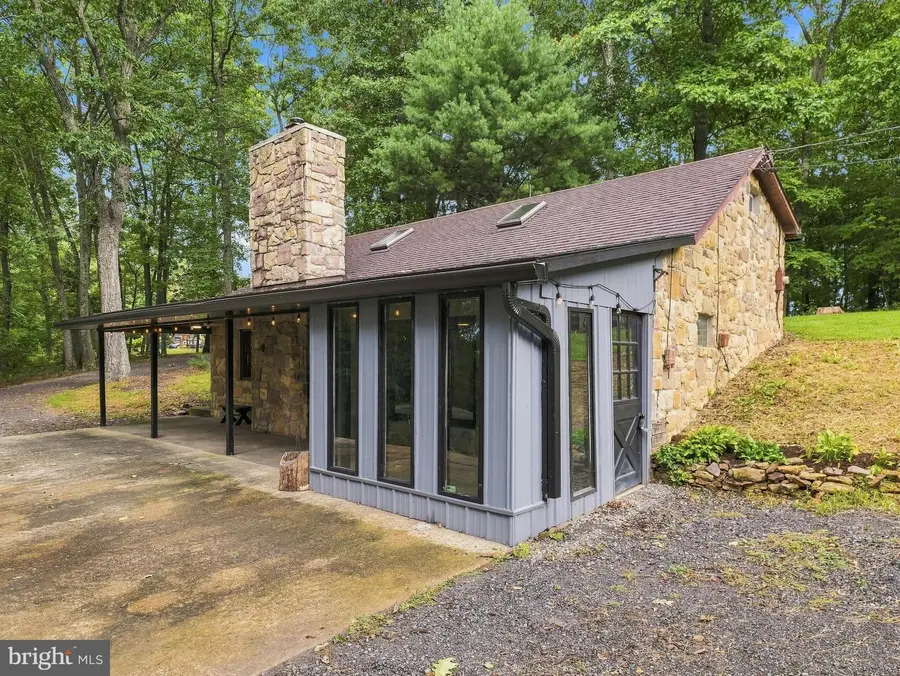 198 S Mountain Top Dr, McConnellsburg, PA 17233 - #3