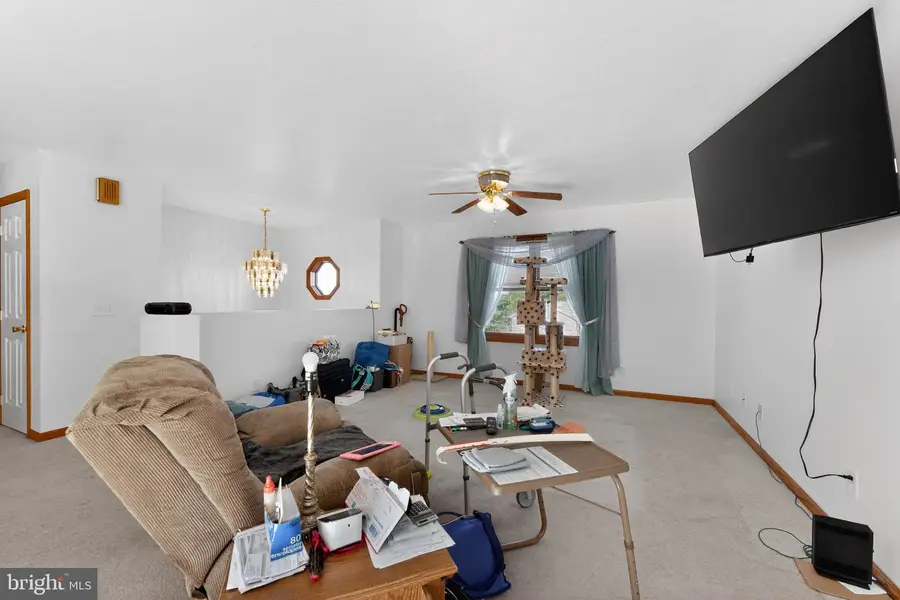 107 Winter St, Crucible, PA 15325 - #2