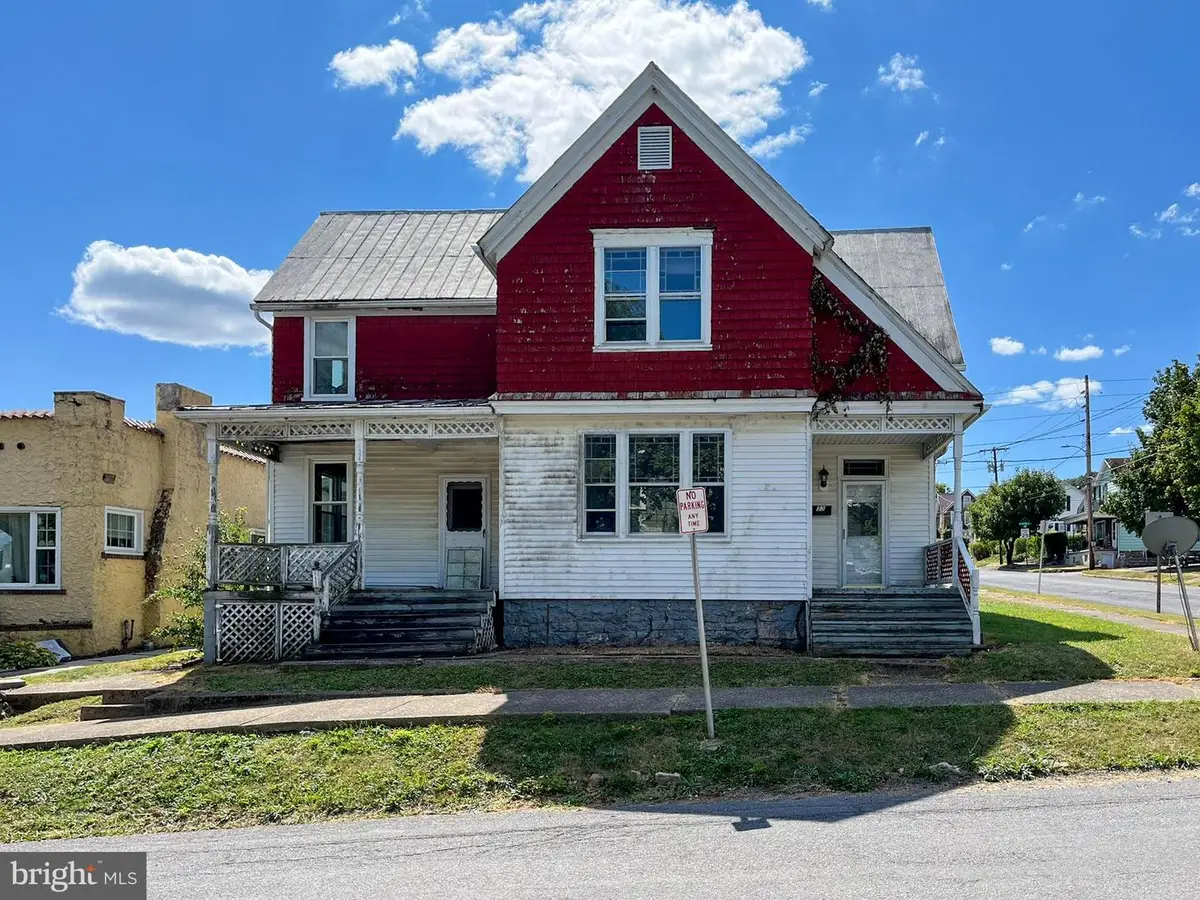 33 W Garber St, Mount Union, PA 17066 - Image #1