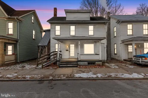 1130 Moore St, HUNTINGDON, PA 16652