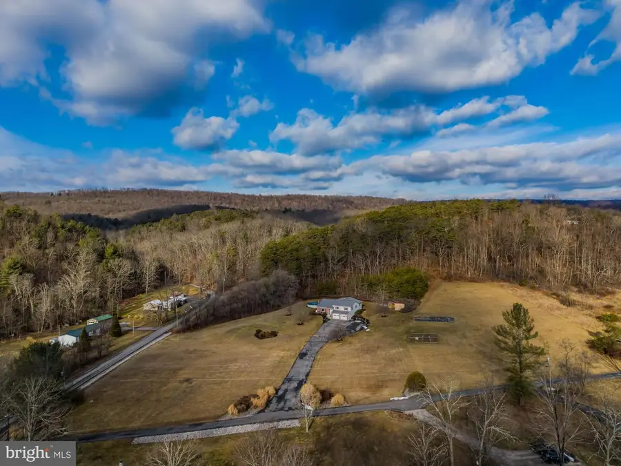 19882 Earnhardt Dr, Three Springs, PA 17264 - #3