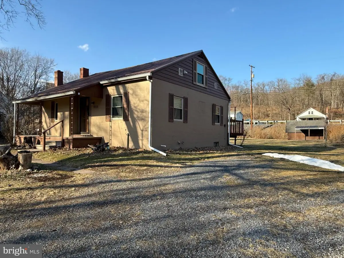 9505 Main, Huntingdon, PA 16652 - #1
