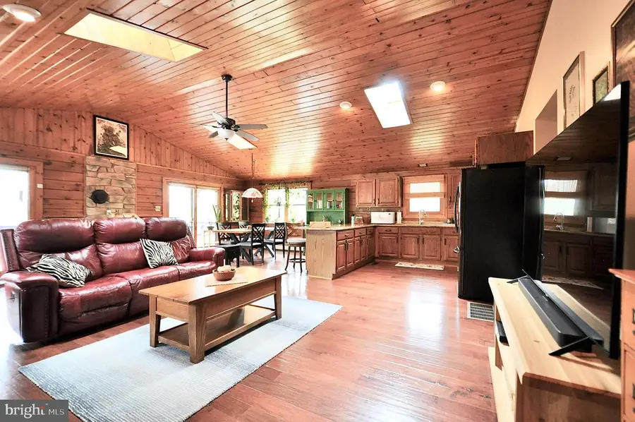 241 Jennifer Dr, Huntingdon, PA 16652 - #3