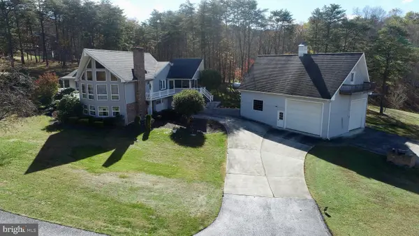 1538 Chess Club Rd, JAMES CREEK, PA 16657