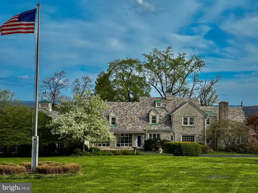 2251 Moore St, Huntingdon, PA 16652 - #3