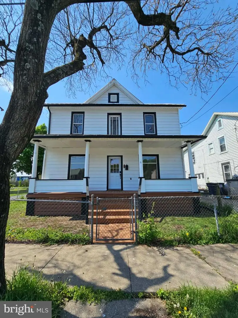9 W Sherman St, Mount Union, PA 17066 - #1