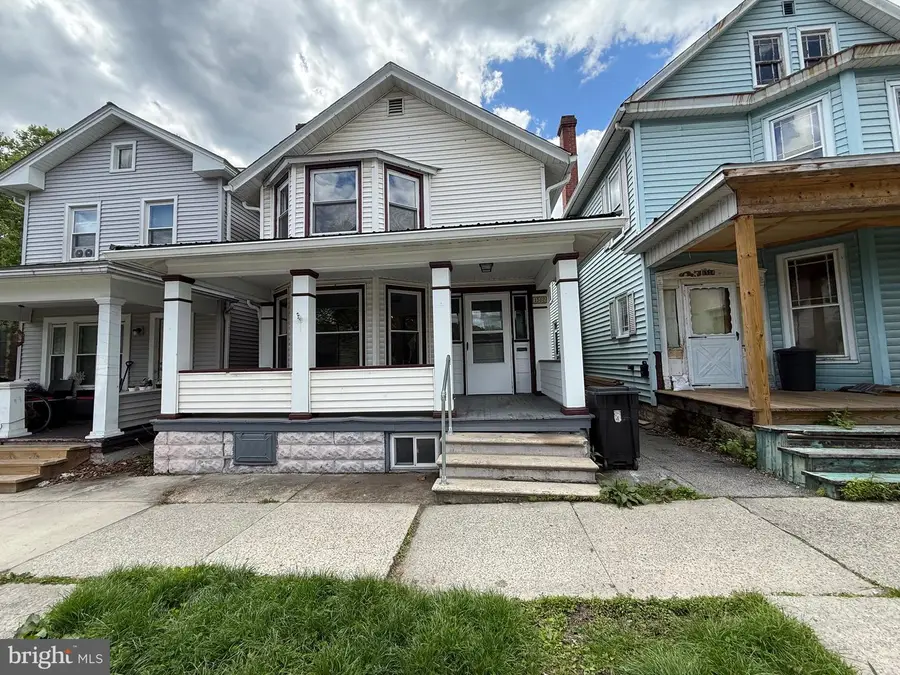 1512 Moore St, Huntingdon, PA 16652 - #2