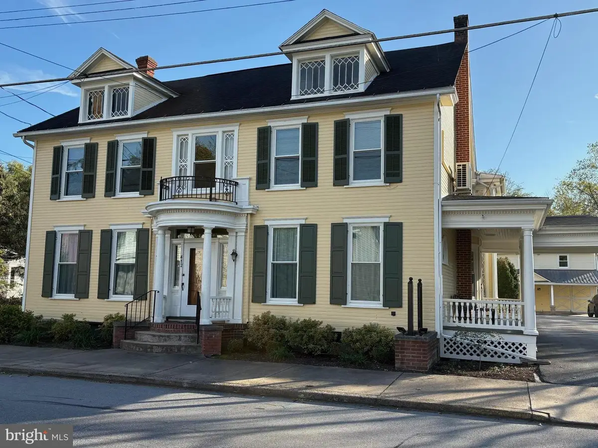 412 Main St, Alexandria, PA 16611 - #1