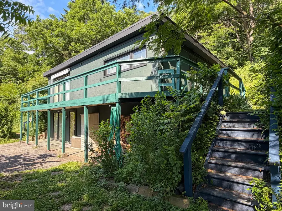 510 S Washington St, Mount Union, PA 17066 - #3
