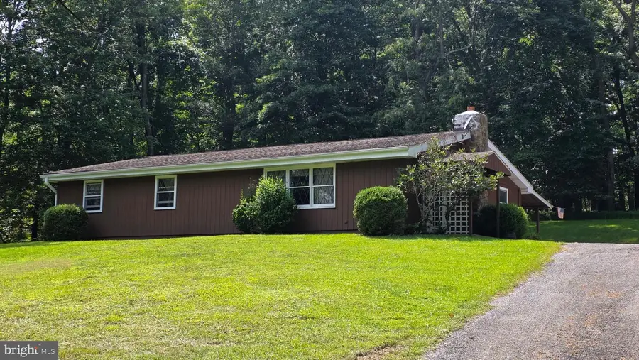8952 Walnut Ln, Huntingdon, PA 16652 - #2