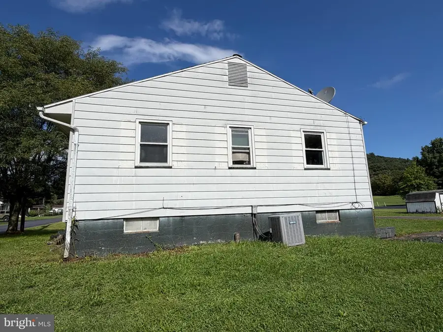 5677 Heffner Rd, Huntingdon, PA 16652 - #3