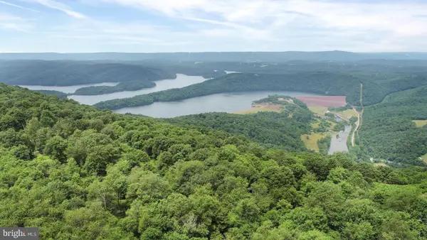 Corbin Rd, HUNTINGDON, PA 16652