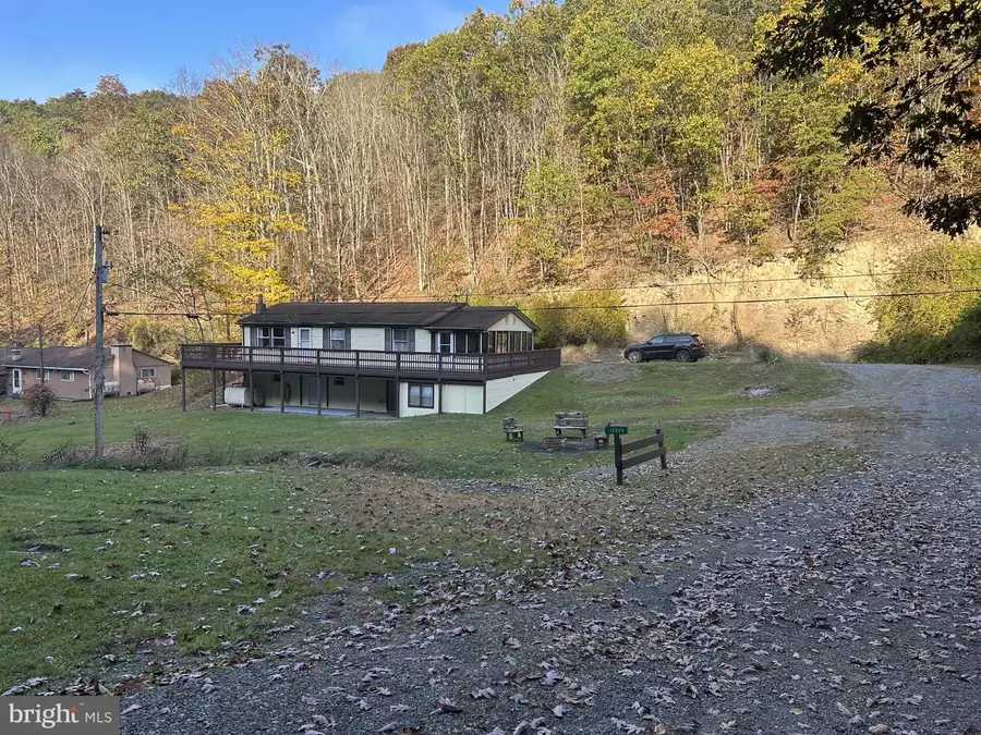 12454 Henderson Overlook Rd, Huntingdon, PA 16652 - #2