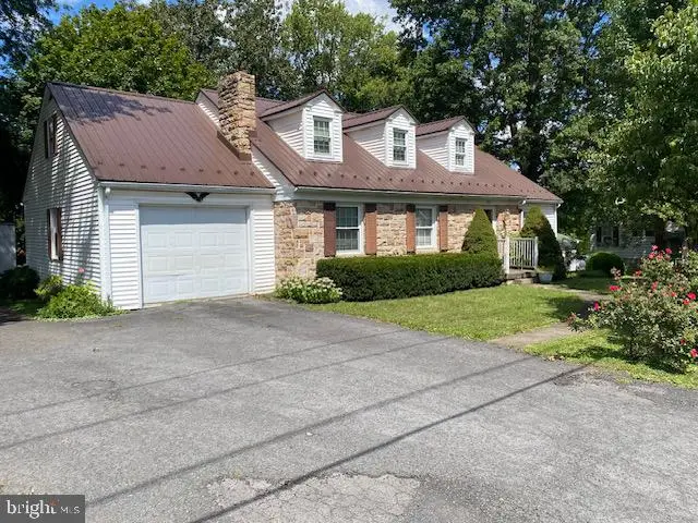 325 W. Main Street, Thompsontown, PA 17094 - Image #1