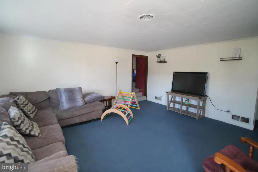 24194 Route 333, Thompsontown, PA 17094 - #2