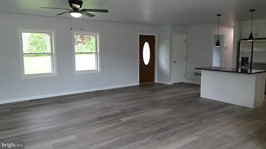 1814 Fairground Rd, Liverpool, PA 17045 - #3