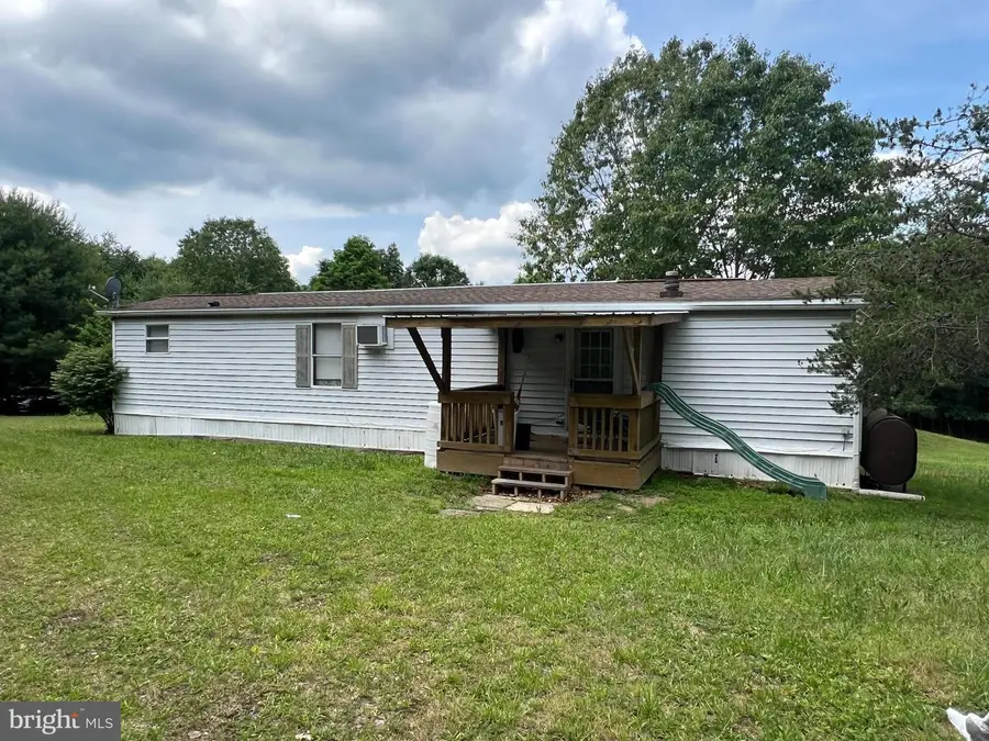 2336 Hog Hollow Rd, East Waterford, PA 17021 - #2