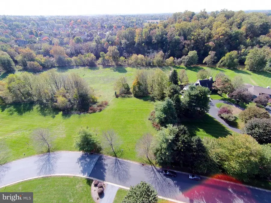 1339 Beaconfield Ln, Lancaster, PA 17601 - Image #2