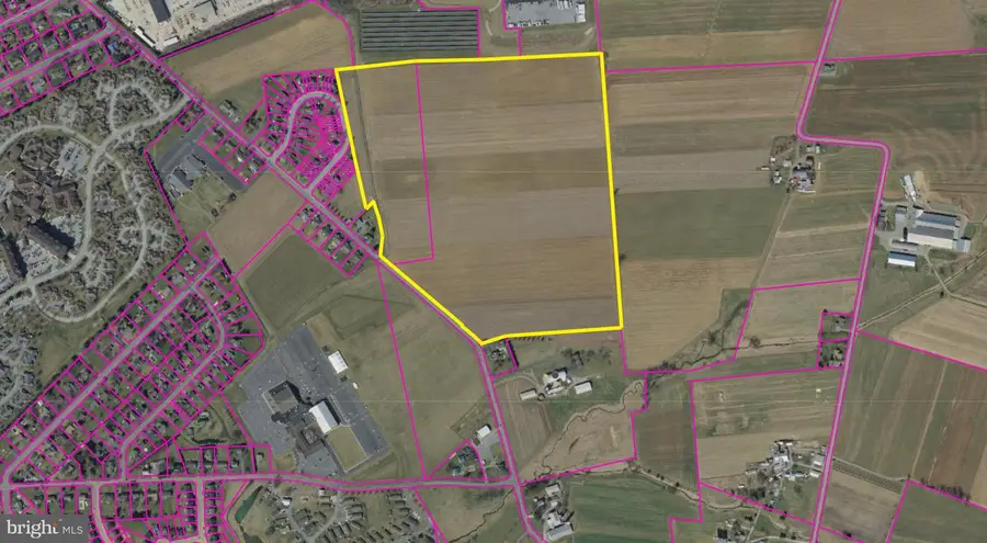 529 Ranck Rd #8, New Holland, PA 17557 - Image #2