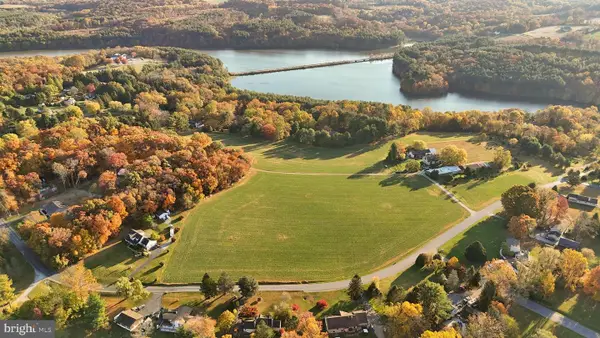 70 Long Ln, KIRKWOOD, PA 17536