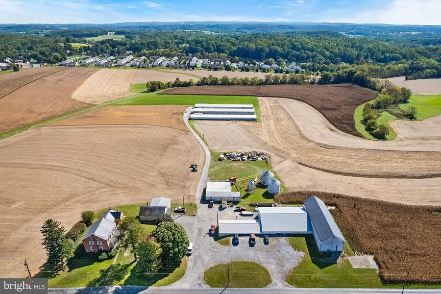 133 Sprecher Rd, Willow Street, PA 17584 - Image #2