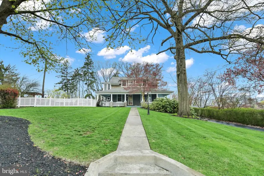 662 S Market St, Elizabethtown, PA 17022 - Image #2