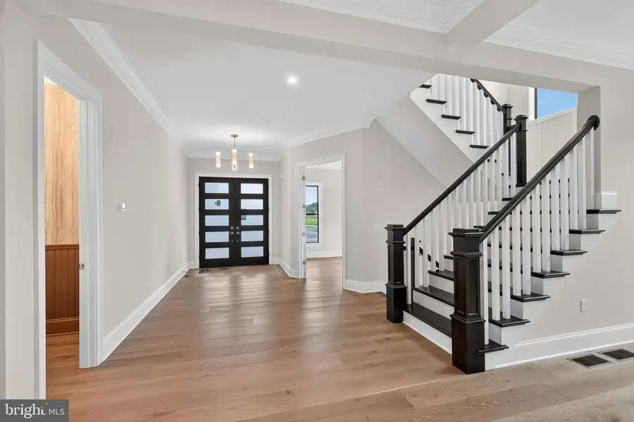 514 Dolly Dr, Lancaster, PA 17601 - Image #2