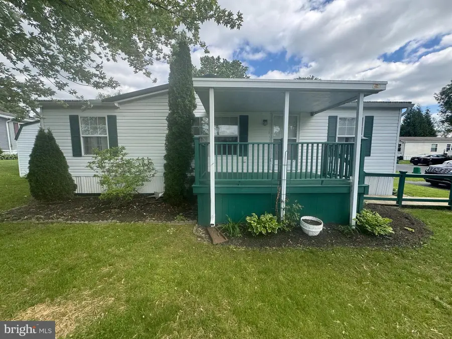 108 Wildbriar Ct S, Lancaster, PA 17603 - Image #2