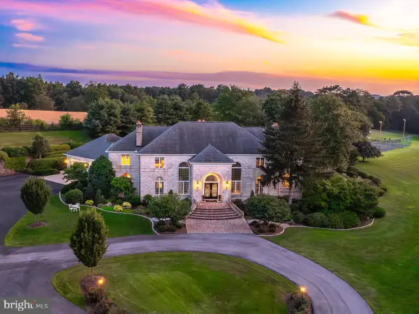 1505 Newport Rd, MANHEIM, PA 17545