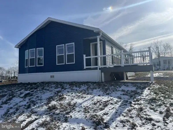 2002 Main St W #74, EPHRATA, PA 17522