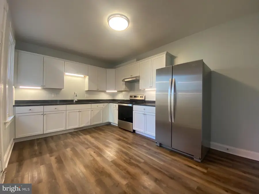 249 N Marshall St, Lancaster, PA 17602 - Image #2