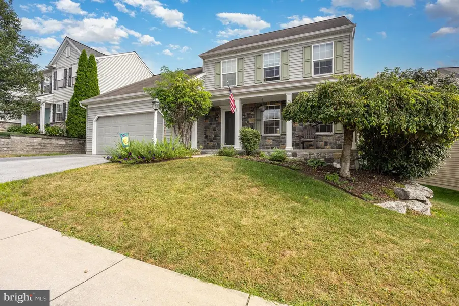 609 Hamaker Rd, Manheim, PA 17545 - Image #2