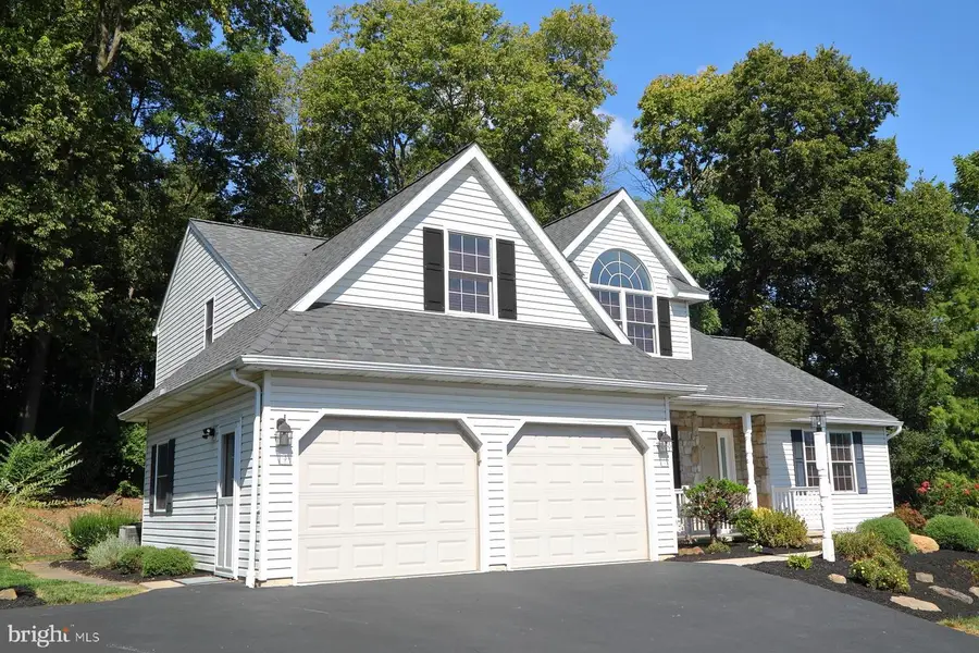 242 Bethel Dr, Lancaster, PA 17601 - Image #2